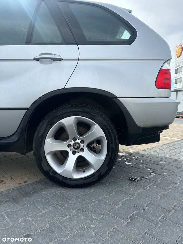 BMW X5 4.4i - 11