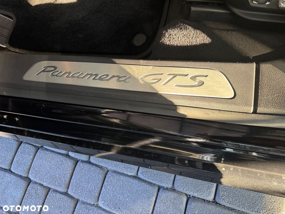 Porsche Panamera GTS PDK - 14