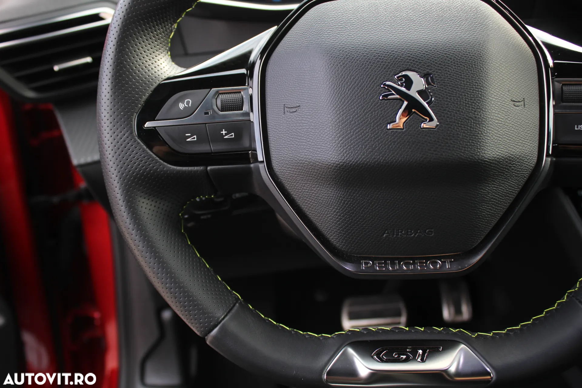 Peugeot 208 e-208 GT-Line - 6