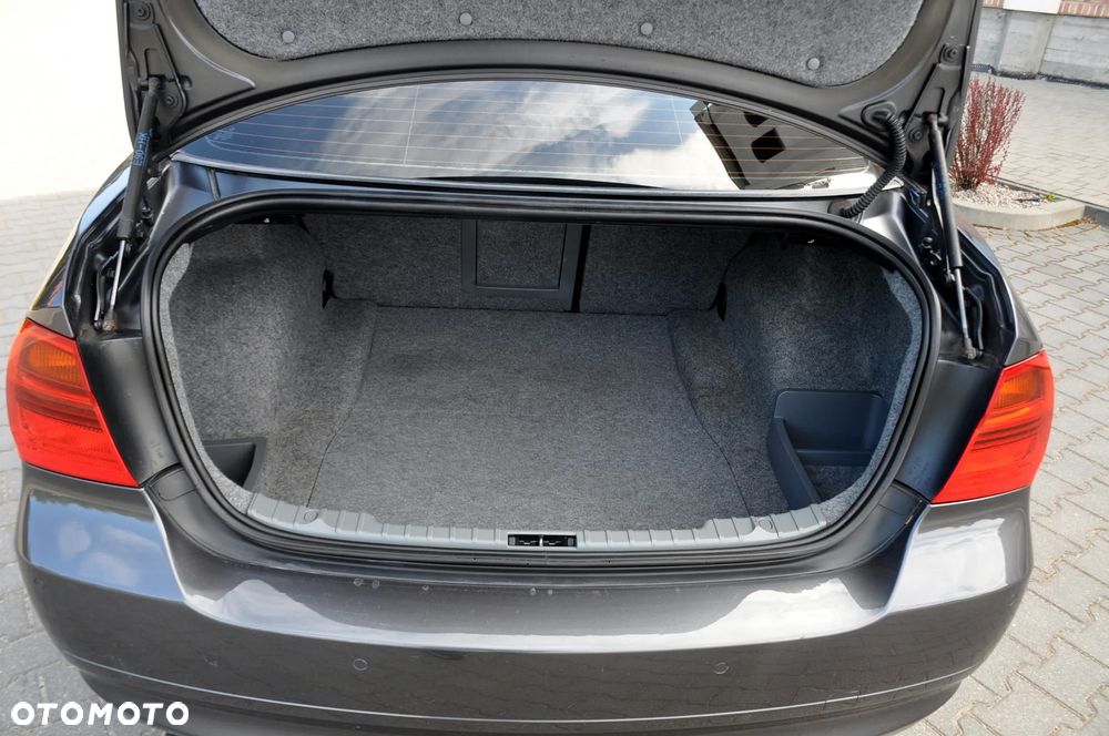 BMW Seria 3 - 39