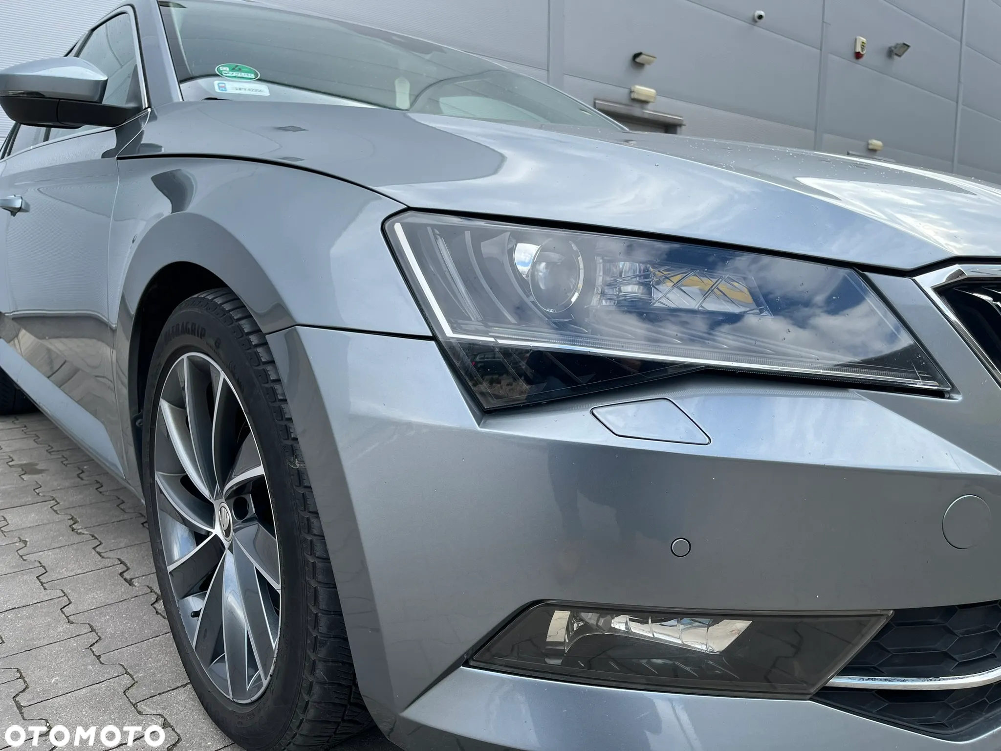 Skoda Superb 1.8 TSI L&K DSG - 14