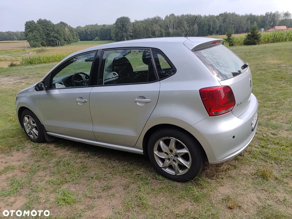 Volkswagen Polo 1.4 16V Comfortline - 5