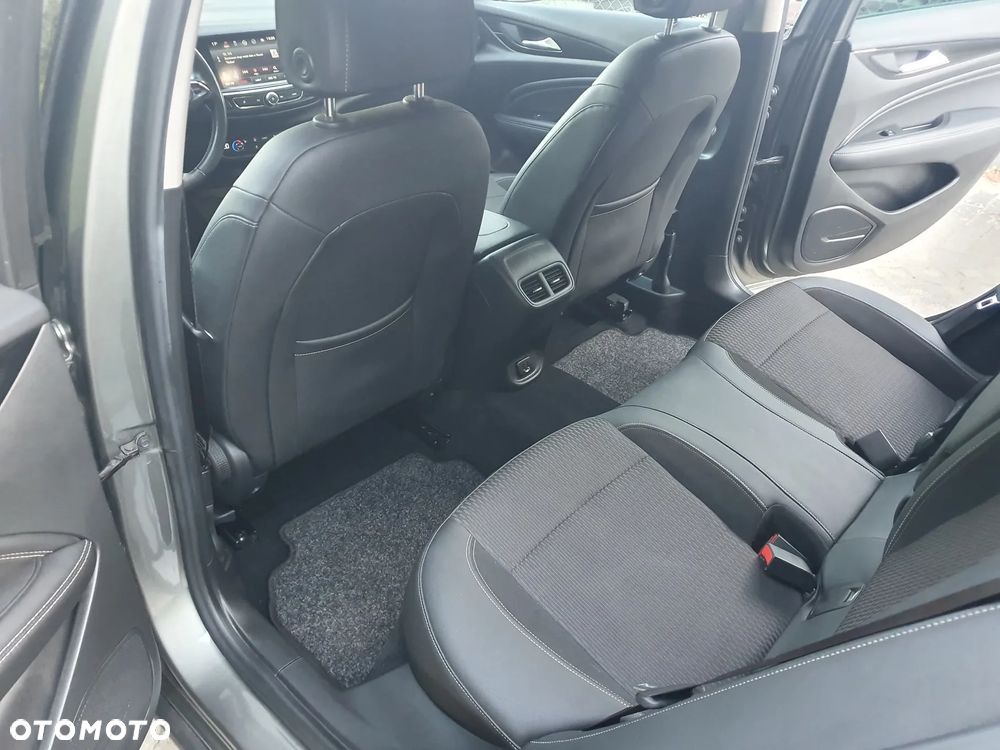 Opel Insignia 2.0 CDTI ecoFLEX Start/Stop Business Innovation - 16