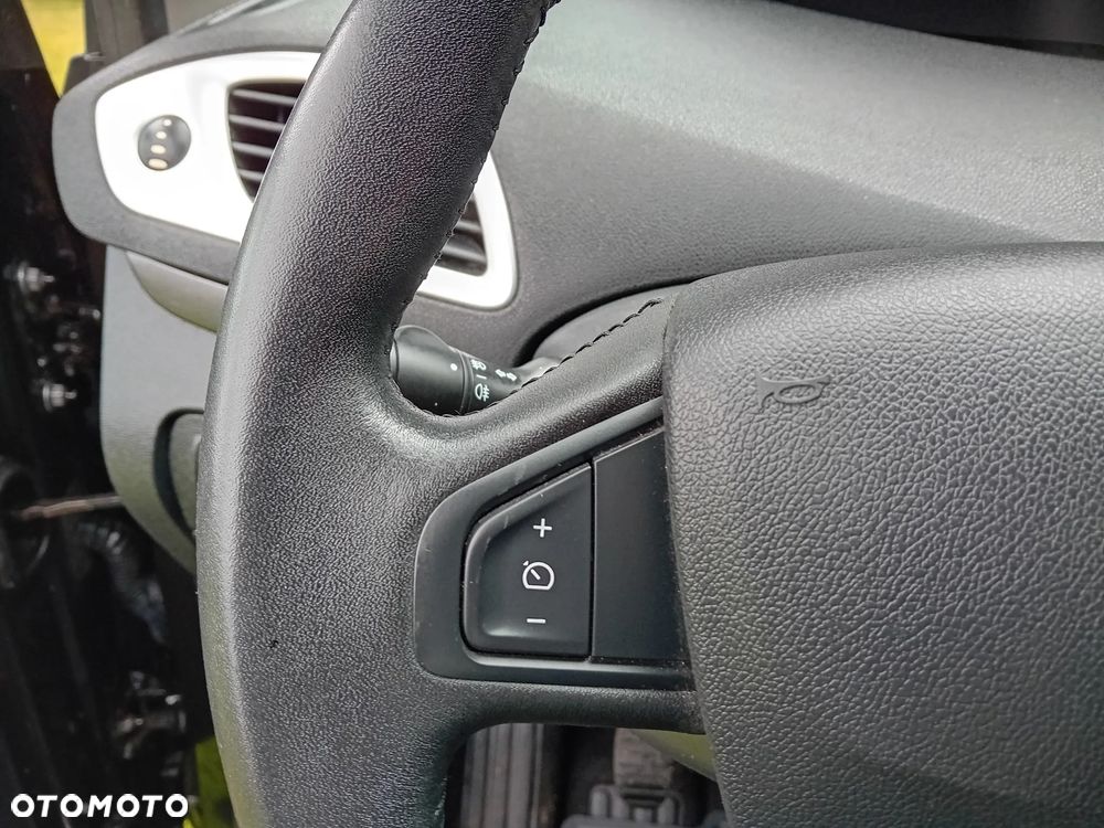 Renault Scenic 1.6 16V 110 LIMITED - 20