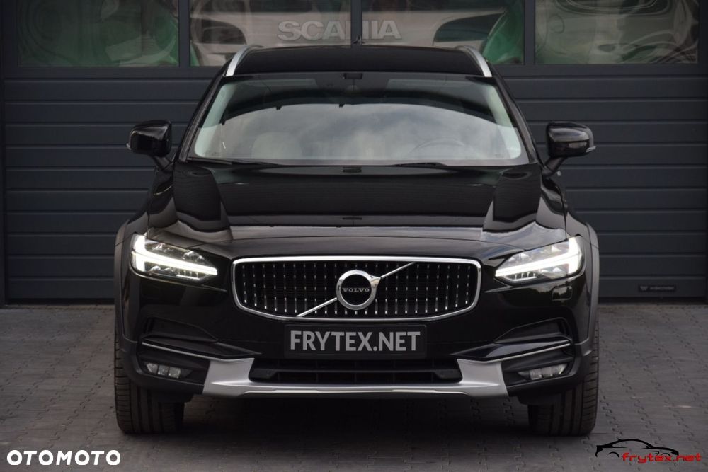 Volvo V90 Cross Country - 5