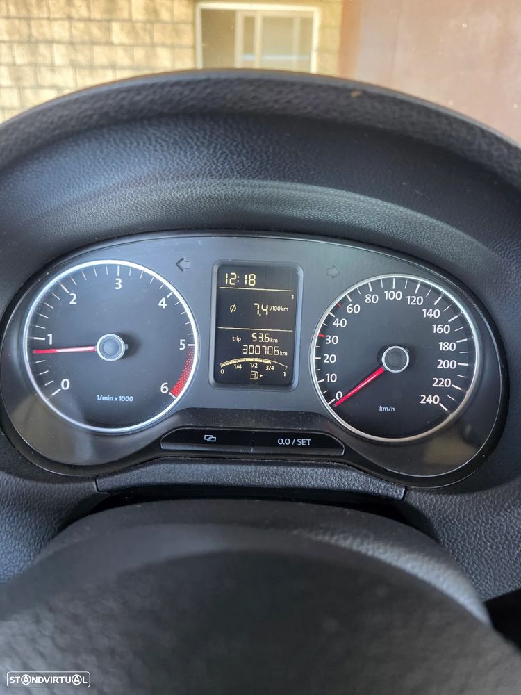 VW Polo 1.6 TDI Highline - 2