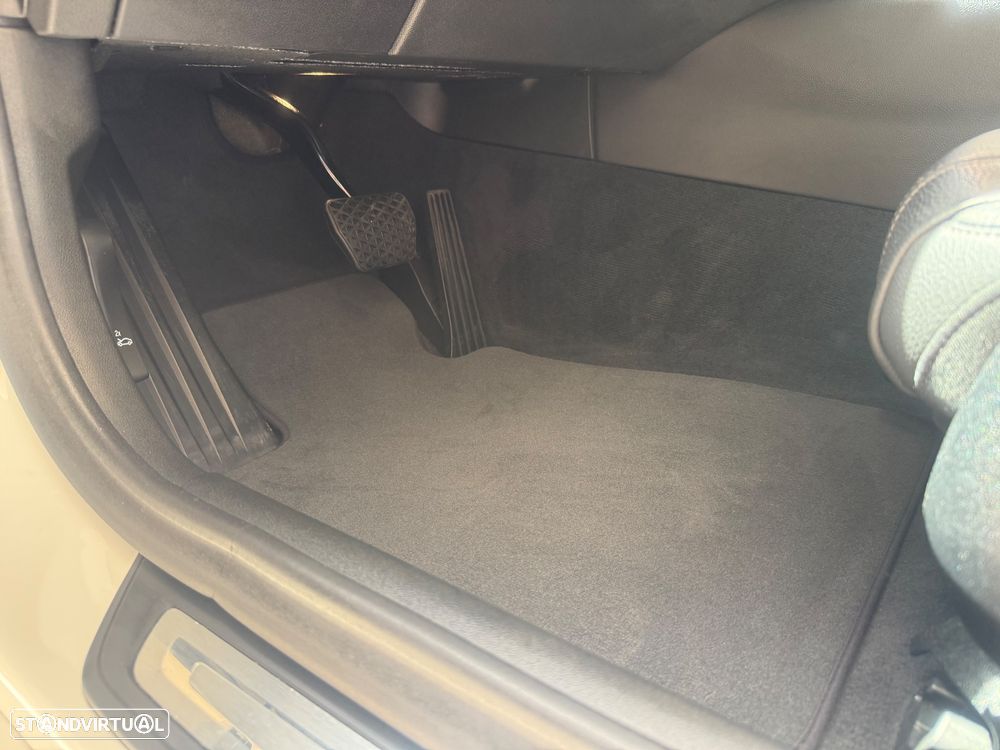 BMW 520 d Line Luxury Auto - 35