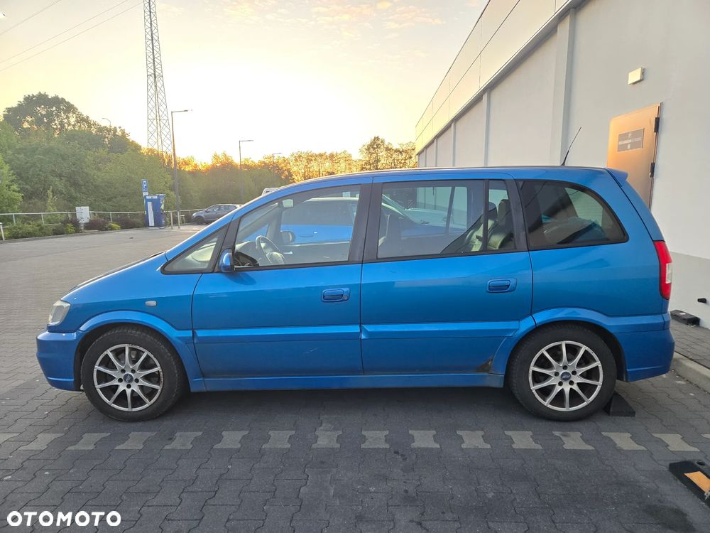 Opel Zafira 2.0 OPC - 16