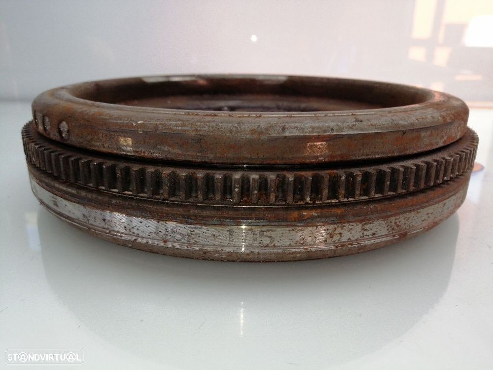 VOLANTE MOTOR VOLKSWAGEN GOLF V 2005 -06F105266E - 1