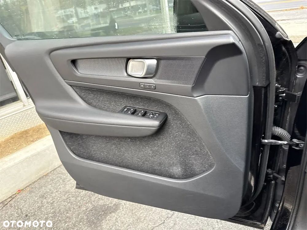 Volvo XC 40 T5 AWD Geartronic R-Design - 10