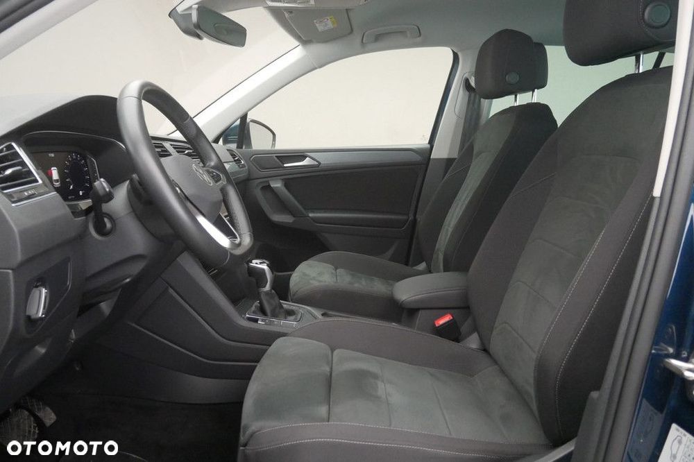 Volkswagen Tiguan - 12