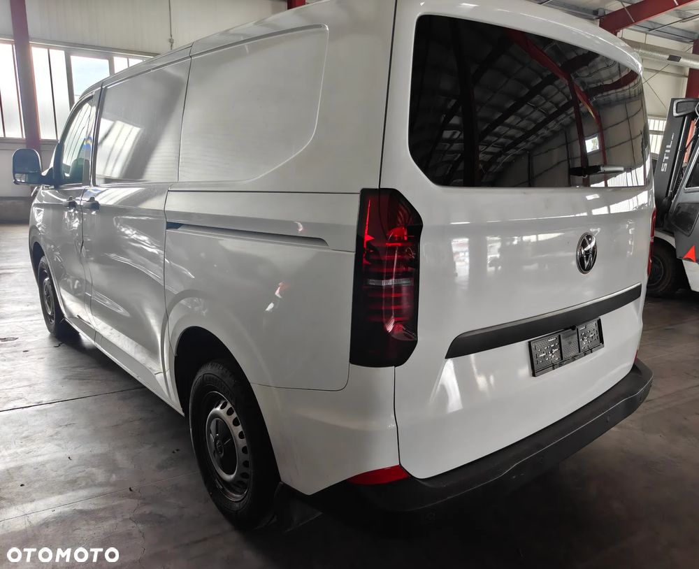 Volkswagen Transporter - 1