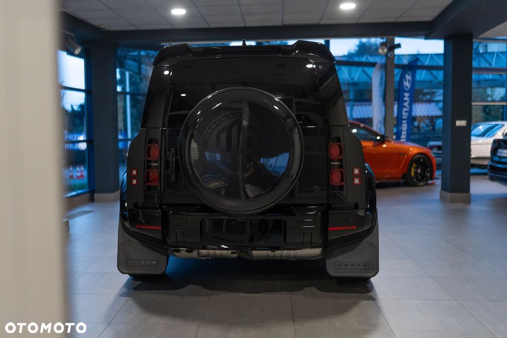Land Rover Defender - 16