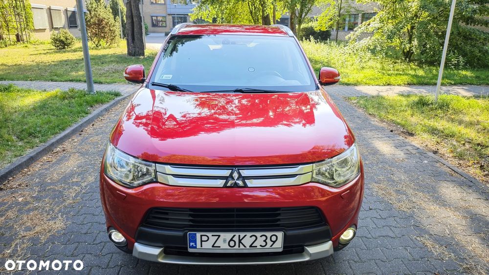 Mitsubishi Outlander 2.0 Instyle Navi 4WD CVT - 21