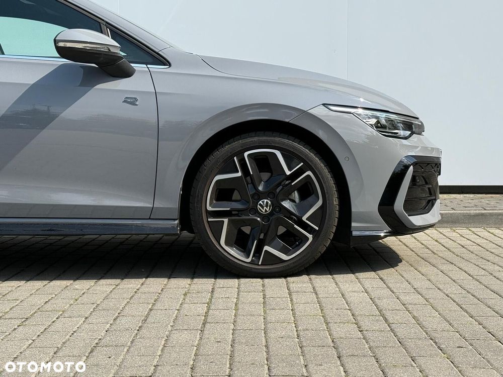 Volkswagen Golf 1.5 eTSI mHEV R-Line Plus DSG - 6