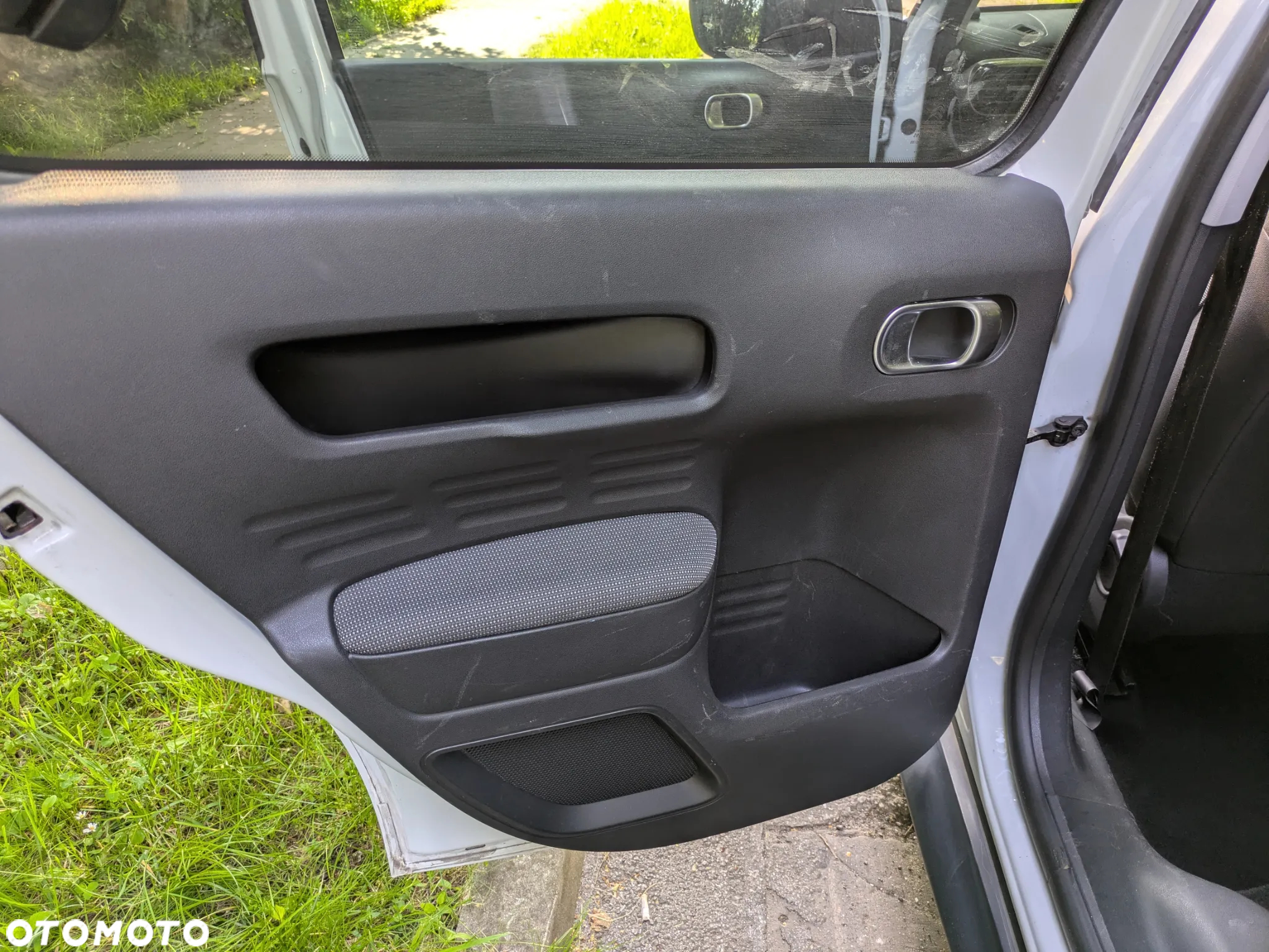 Citroën C4 Cactus 1.6 e-HDi Shine ETG - 12