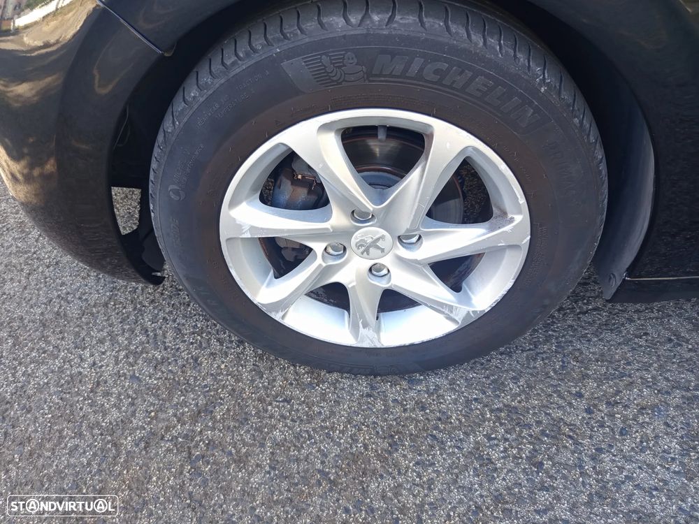 Peugeot 208 1.4 VTi Active - 30