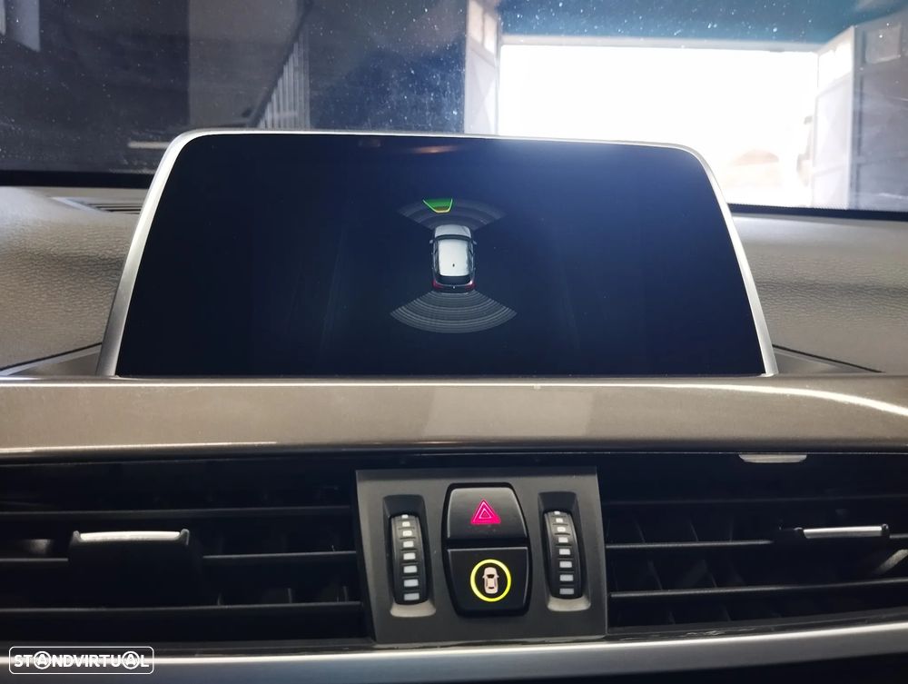 BMW X1 16 d sDrive Auto xLine - 28