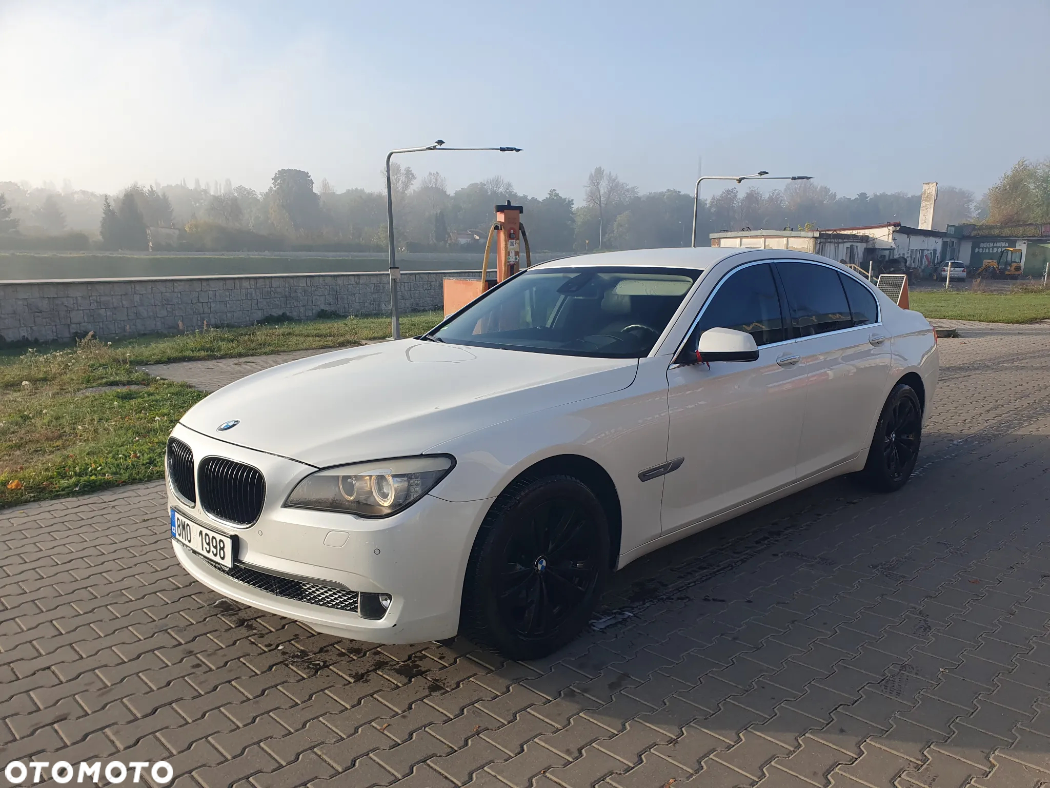BMW Seria 7 730d - 13