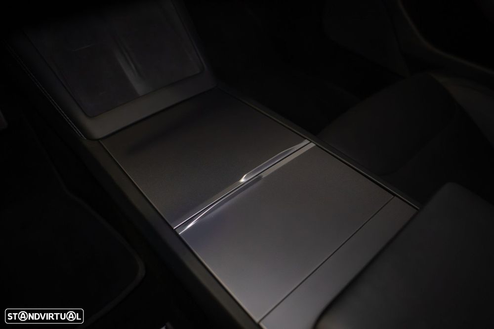 Tesla Model 3 Tração Traseira - 45