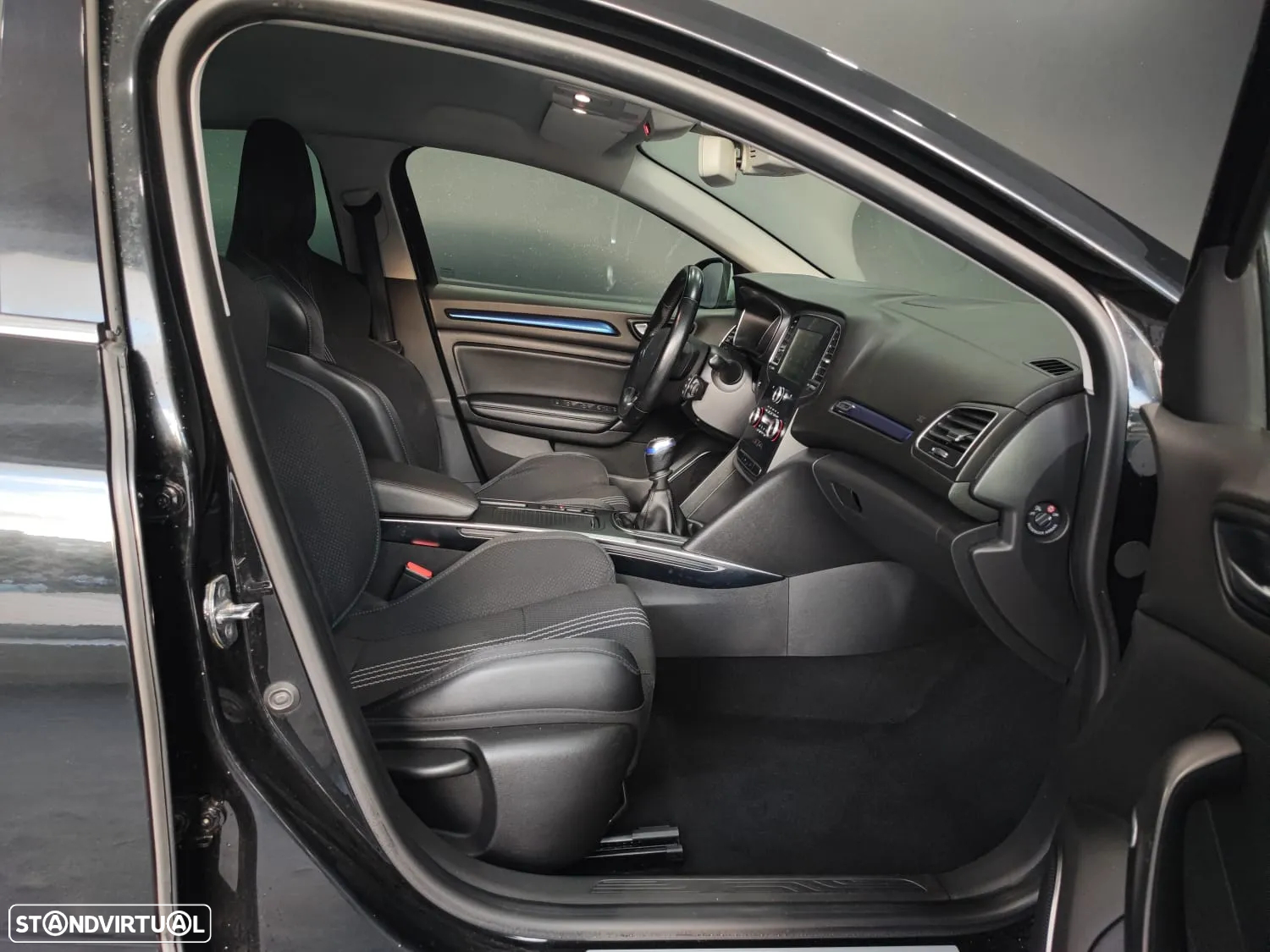 Renault Mégane Sport Tourer 1.5 dCi GT Line - 32