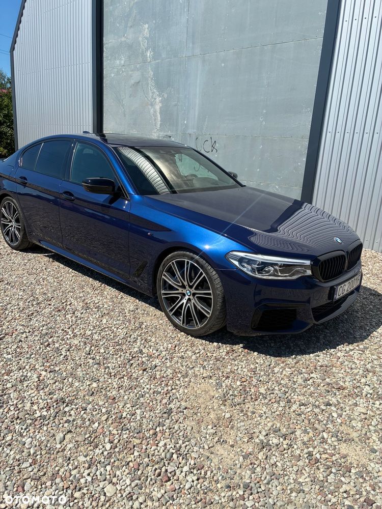 BMW Seria 5 M550i xDrive - 2