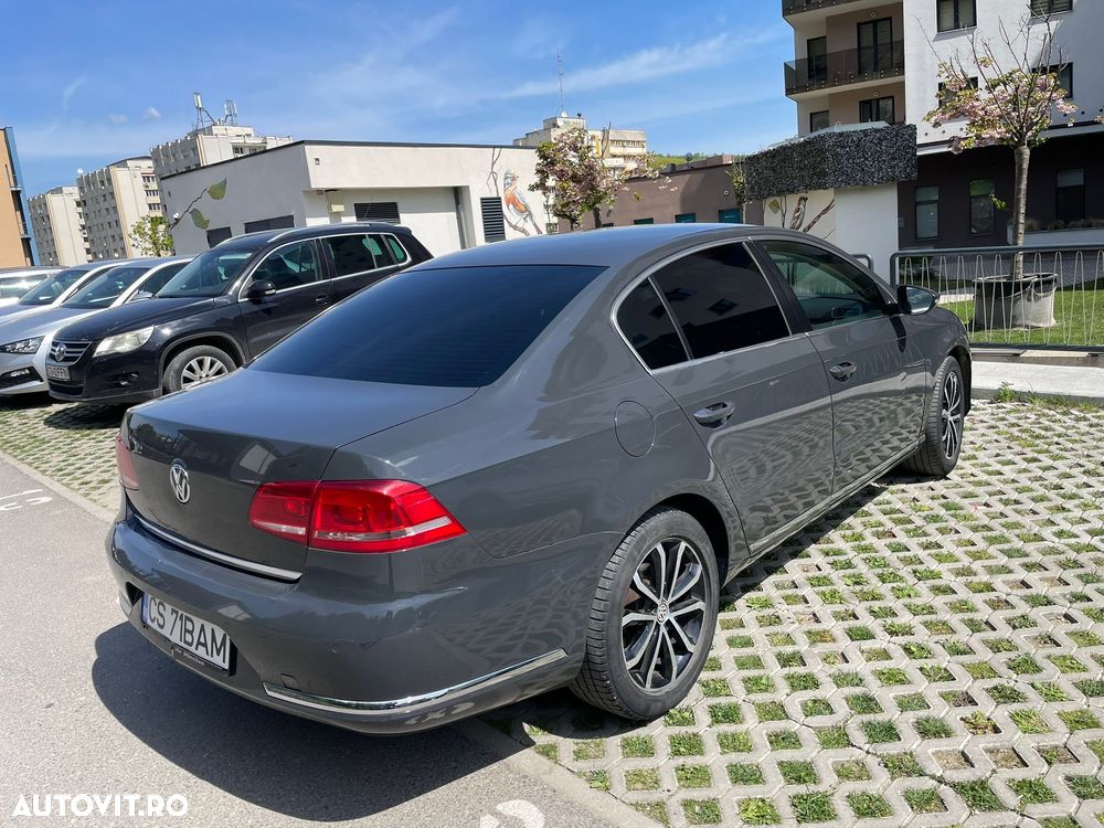 Volkswagen Passat 2.0 TDI BlueMotion Technology Exclusive - 2