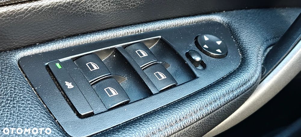 BMW Seria 1 - 23
