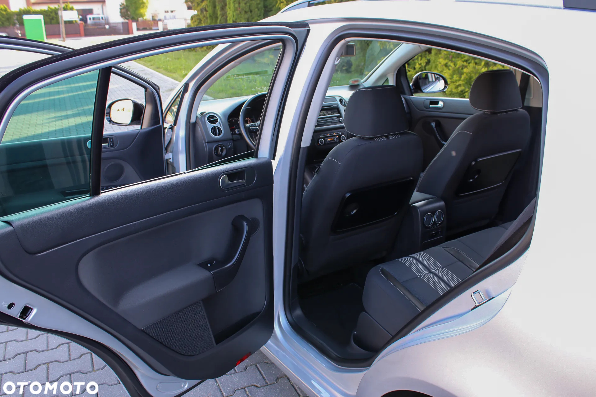 Volkswagen Golf Plus 2.0 TDI DPF MATCH - 27