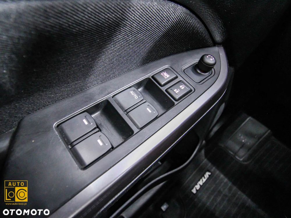 Suzuki Vitara 1.4 Boosterjet mHEV Premium 2WD - 25