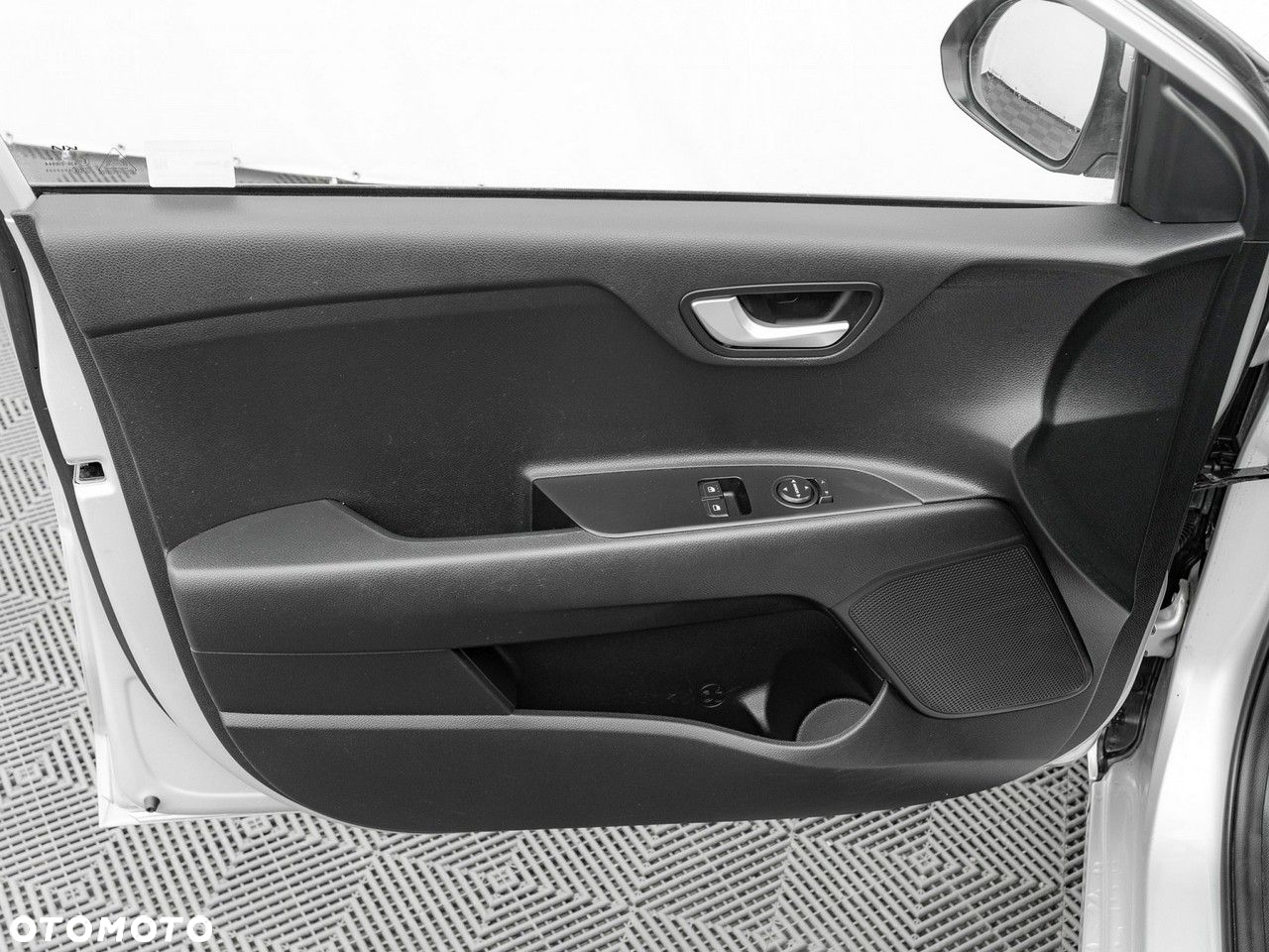 Kia Rio 1.2 M - 13