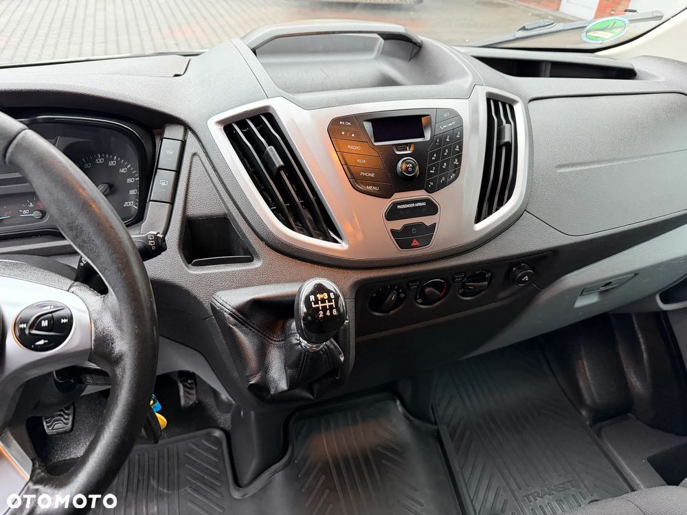 Ford Transit - 11