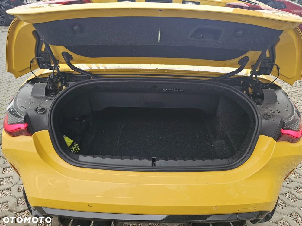 BMW M4 Cabrio Competition M xDrive - 16