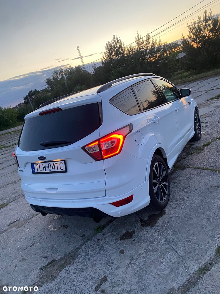 Ford Kuga 2.0 TDCi FWD ST-Line - 24