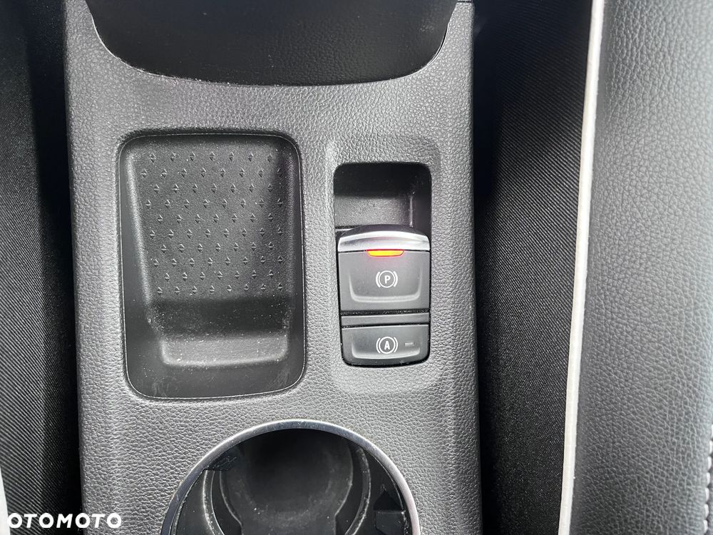 Renault Captur TCe 100 INTENS - 28