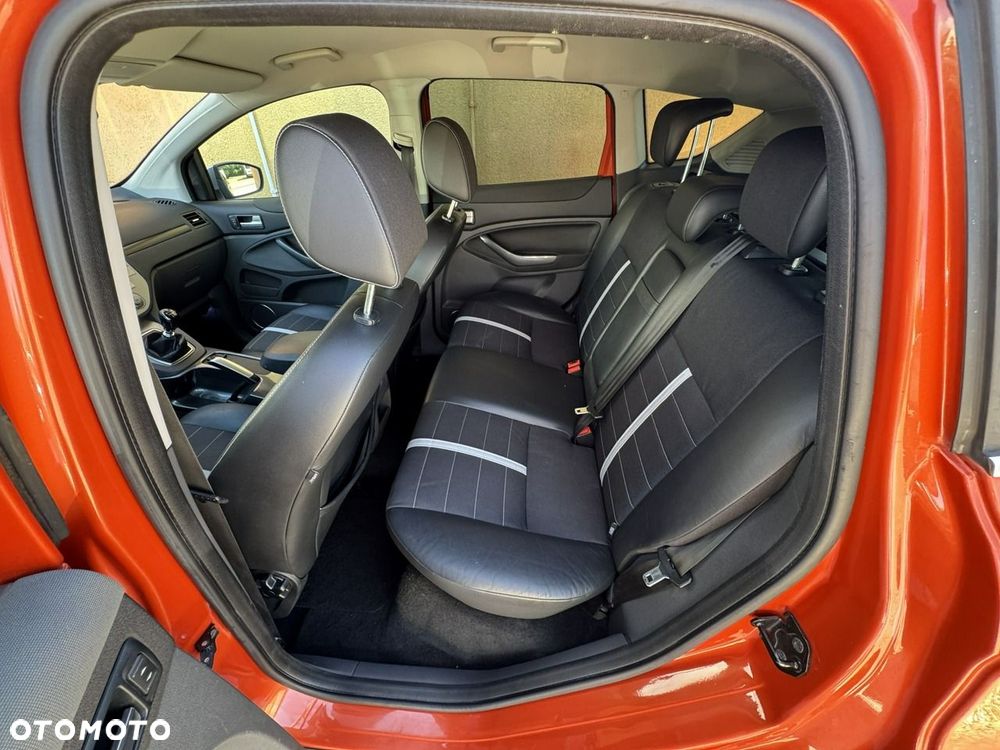 Ford Kuga - 19