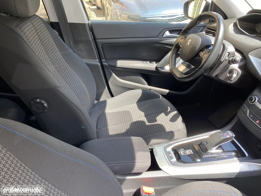 Peugeot 308 SW 1.5 BlueHDi Style EAT8 - 17