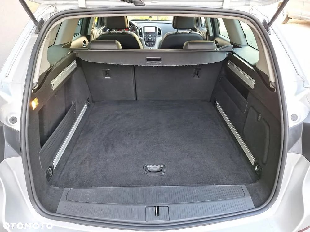 Opel Astra 1.4 Turbo Sports Tourer 150 Jahre - 7