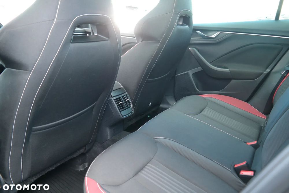 Skoda Kamiq 1.5 TSI Monte Carlo - 8