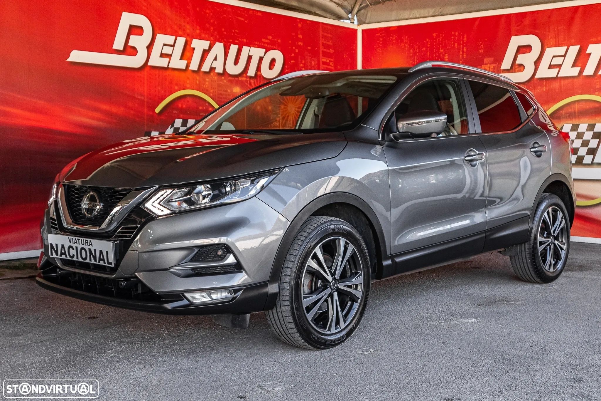 Nissan Qashqai 1.5 dCi N-Connecta J18 - 1