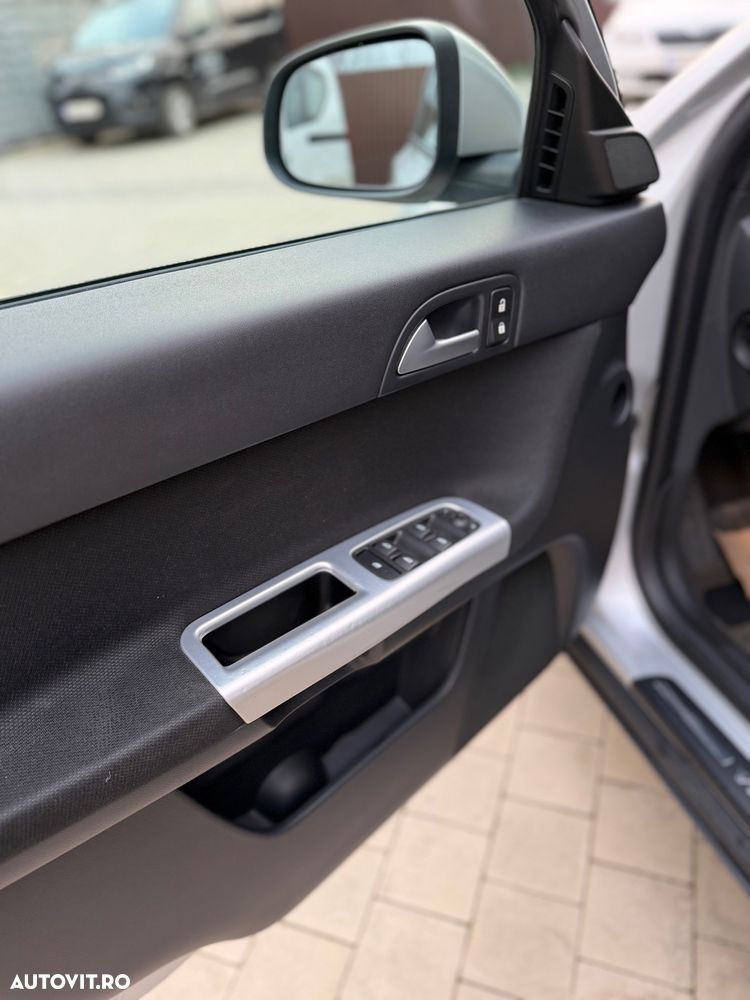 Volvo V50 1.6 D Momentum - 12