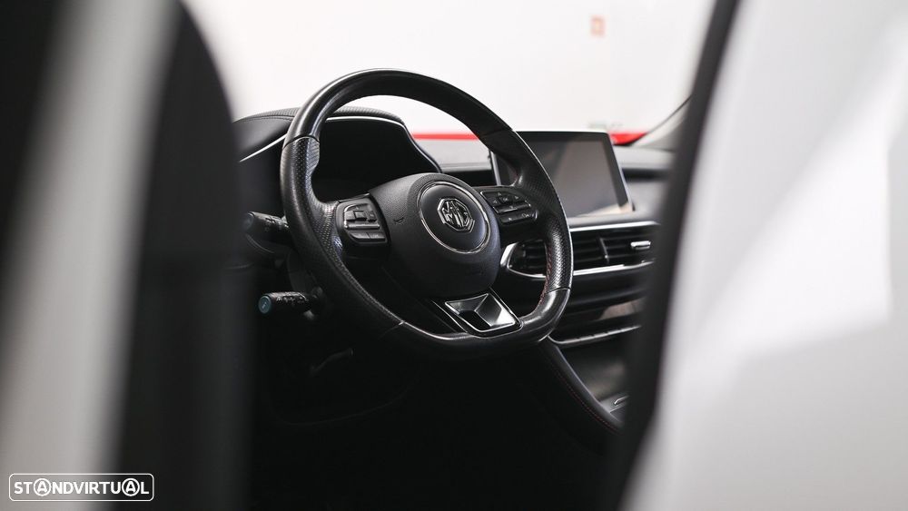 MG EHS 1.5 T-GDI Plug-in Hybrid Luxury - 48
