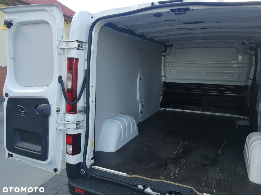 Renault Trafic - 8
