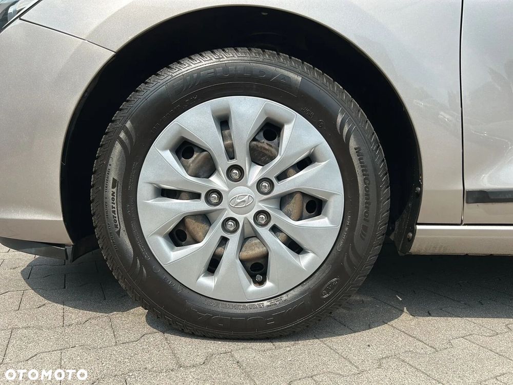 Hyundai i30 1.4 Classic + - 37