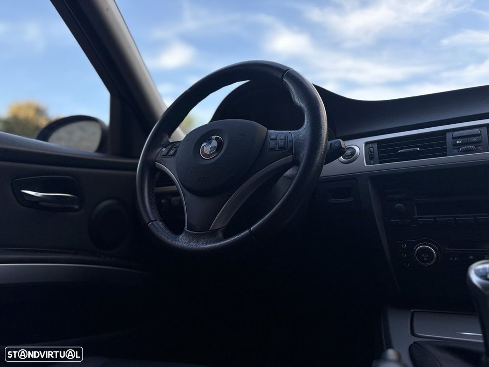 BMW 320 d Exclusive - 9