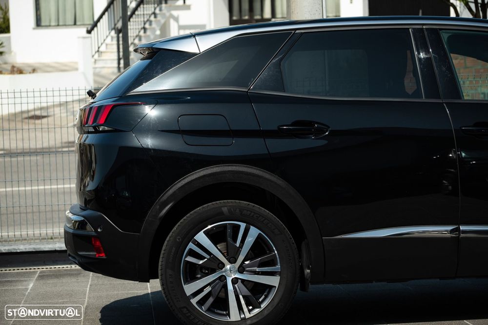 Peugeot 3008 1.5 BlueHDi Allure EAT8 - 5