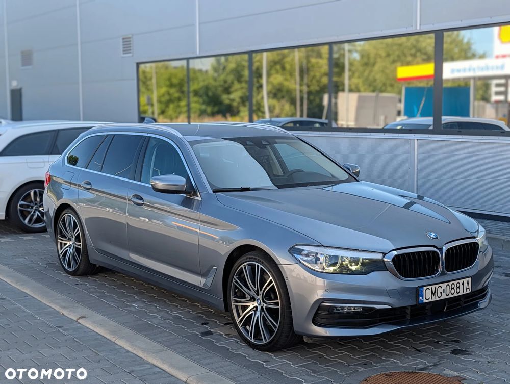 BMW Seria 5 530d xDrive Sport Line - 4