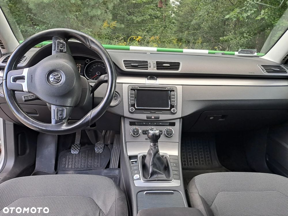 Volkswagen Passat 2.0 TDI Edition 40 - 8