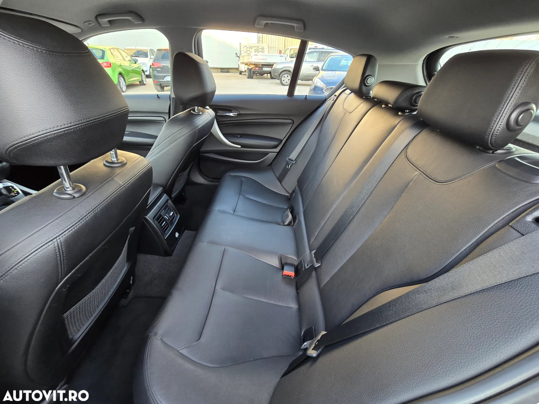 BMW Seria 1 120i Aut. M Sport - 16
