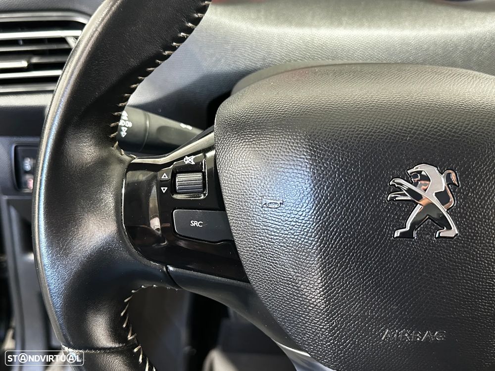 Peugeot 308 SW 1.5 BlueHDi Style - 24